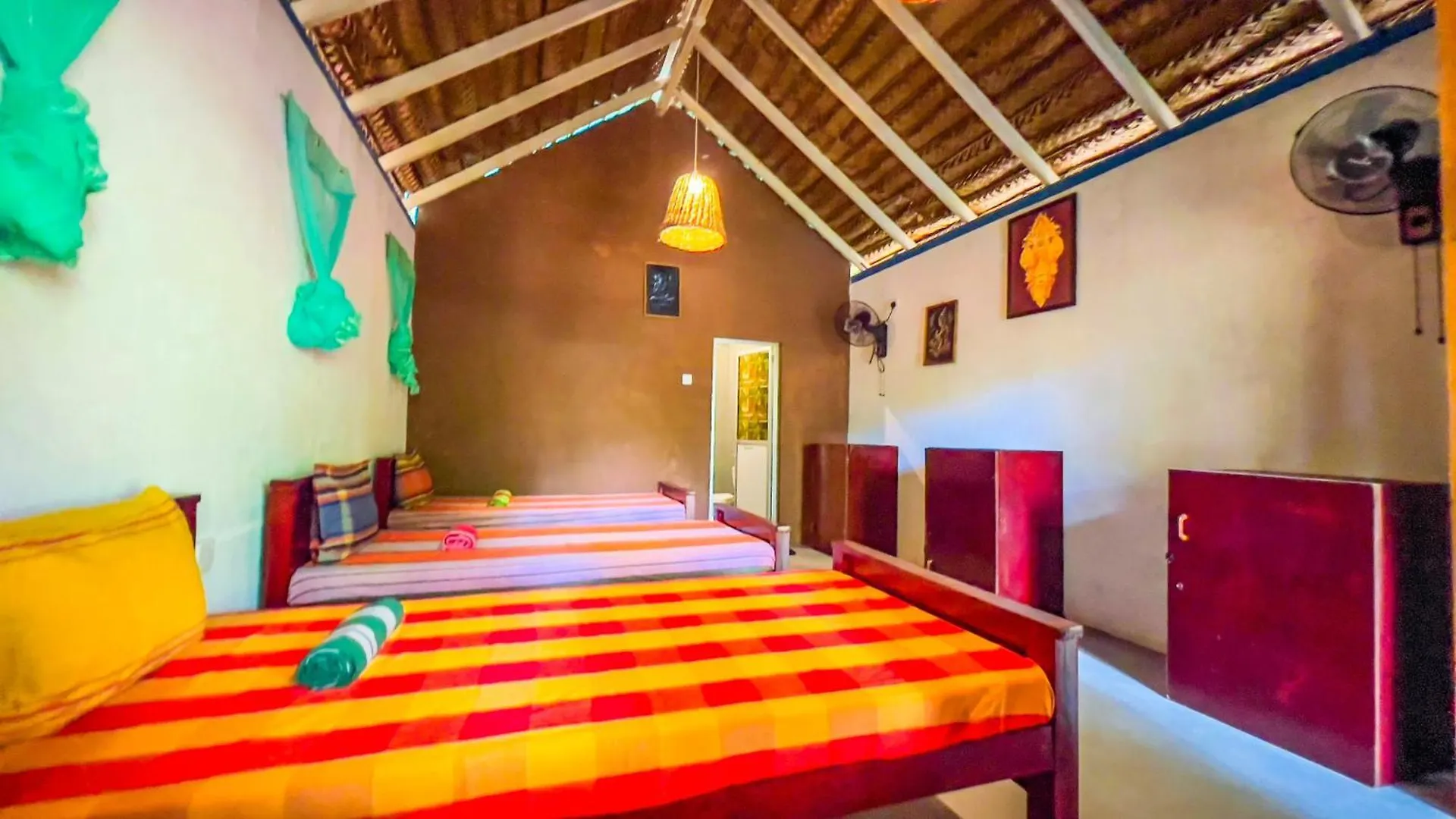 Jungle Host Hostel Sigiriya Sri Lanka