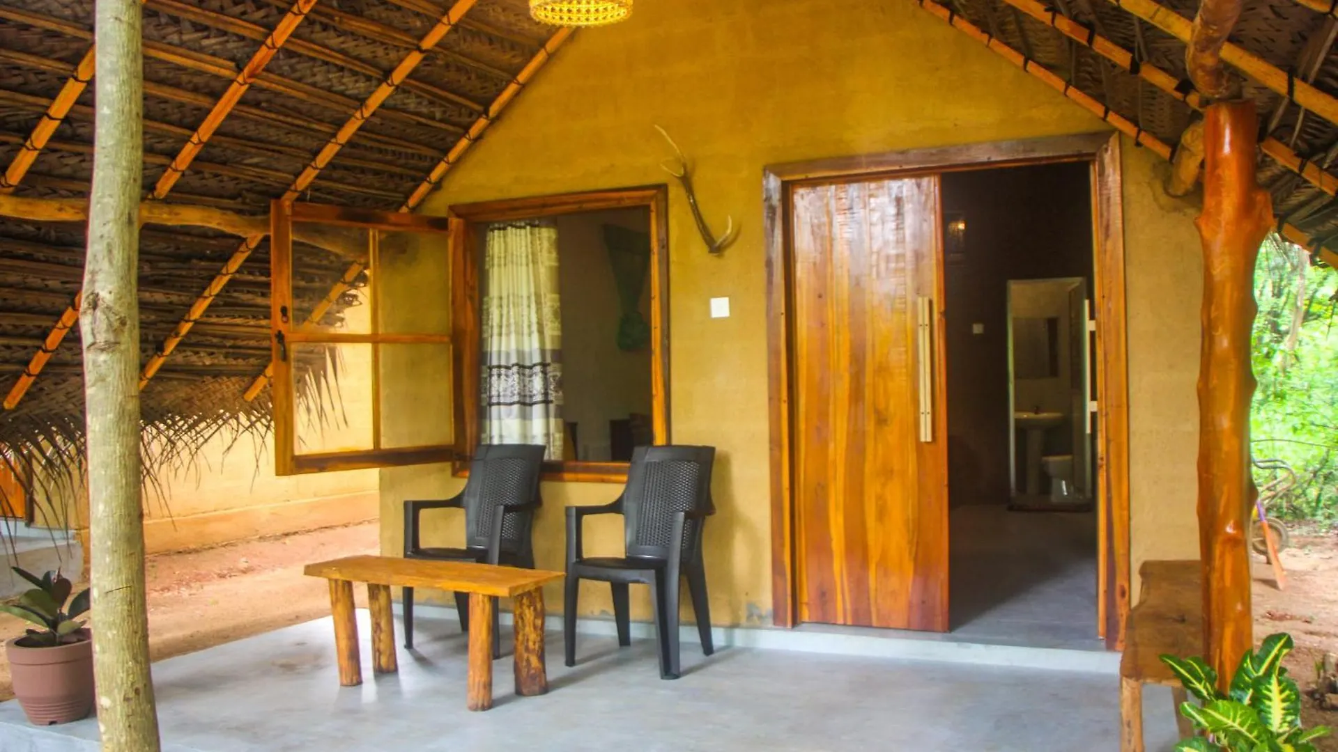 Jungle Host Hostel Sigiriya