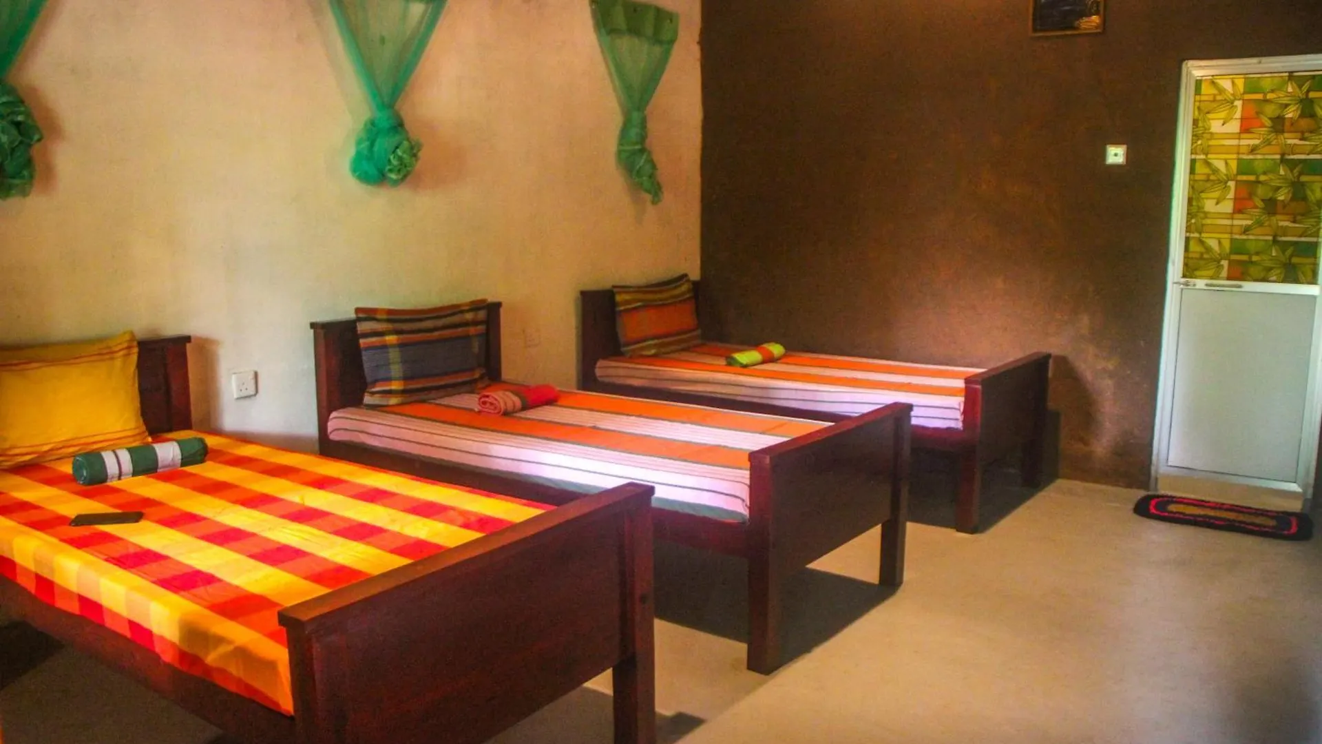 Jungle Host Hostel Sigiriya 0*,  Sri Lanka